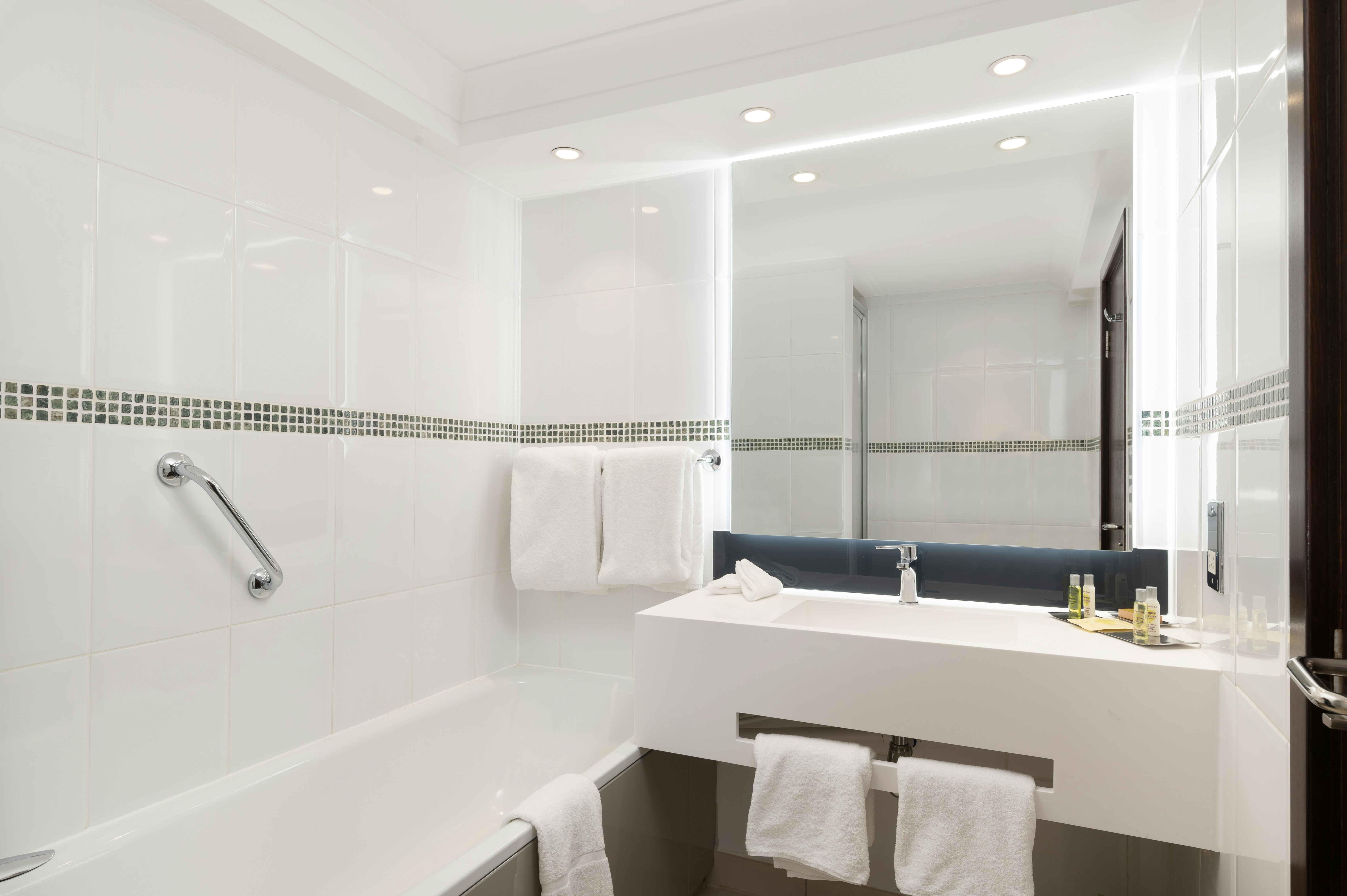 غرفة متصلة عائلية، Hilton Birmingham Metropole 4/5