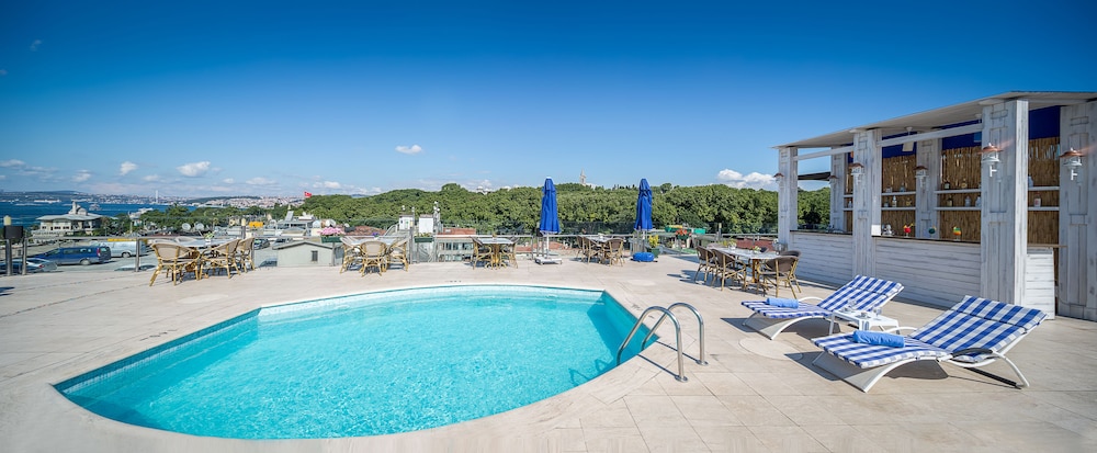 Orka Royal Hotel 48/50