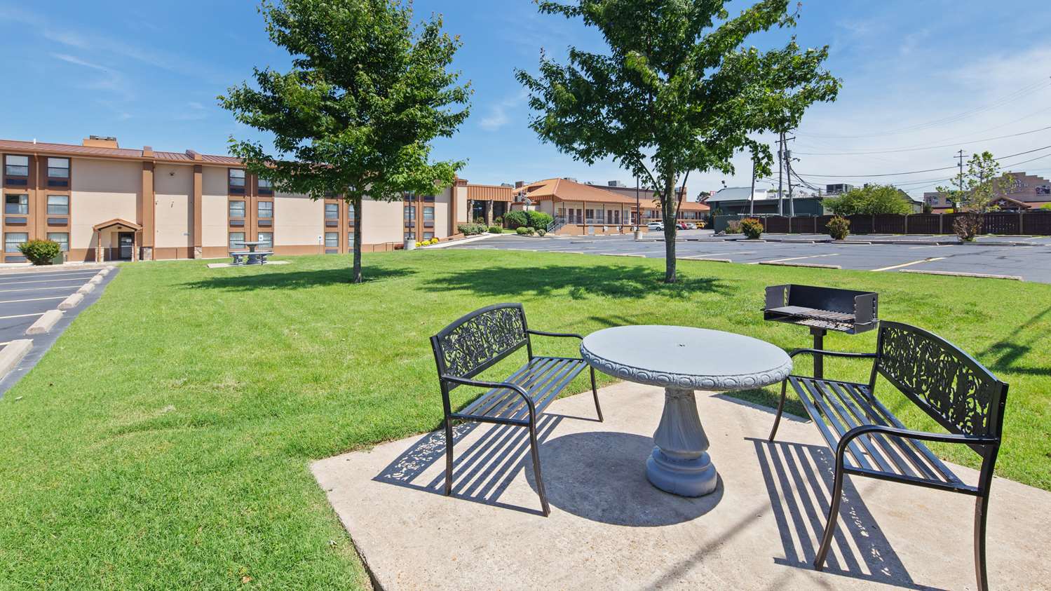 Best Western Center Pointe Inn 19/21