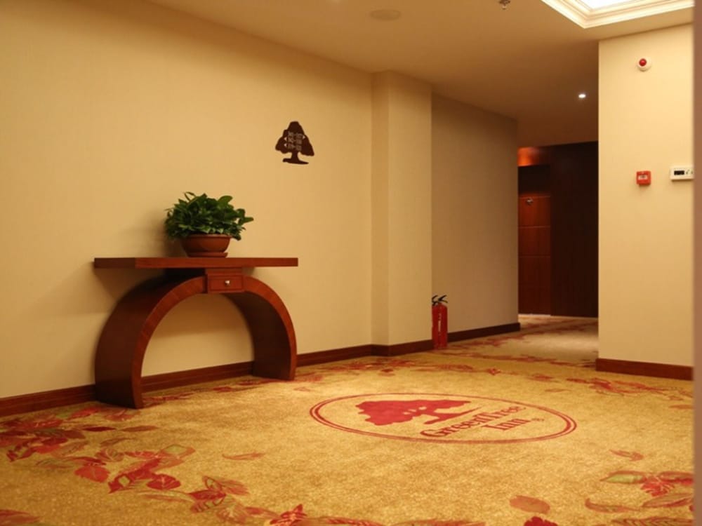 Greentree Inn Xizhou Fanshi County Bus Station Hotel 16/27