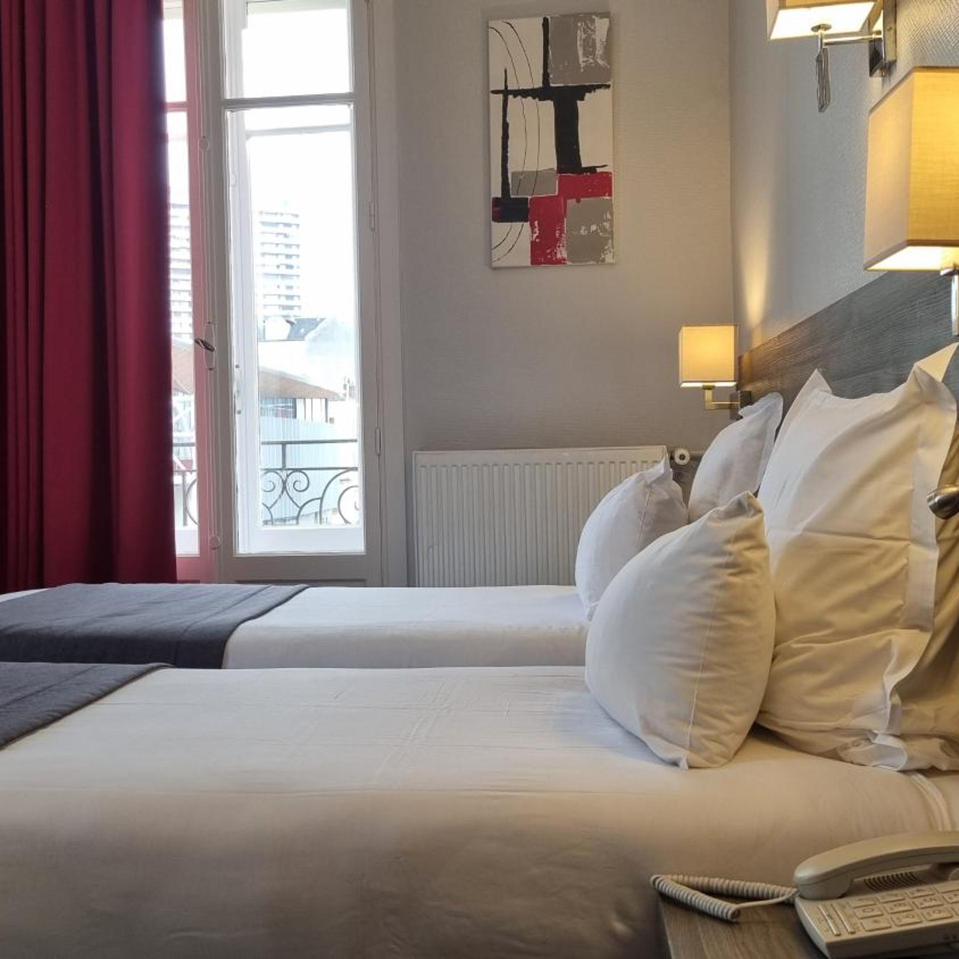 غرفة بسريرين منفصلين، COMFORT HOTEL ACTUEL CHAMBERY CENTRE 2/10