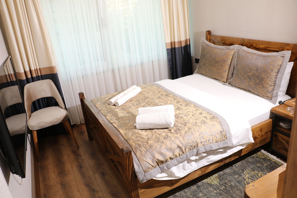 Zengin Suit Otel 15/50
