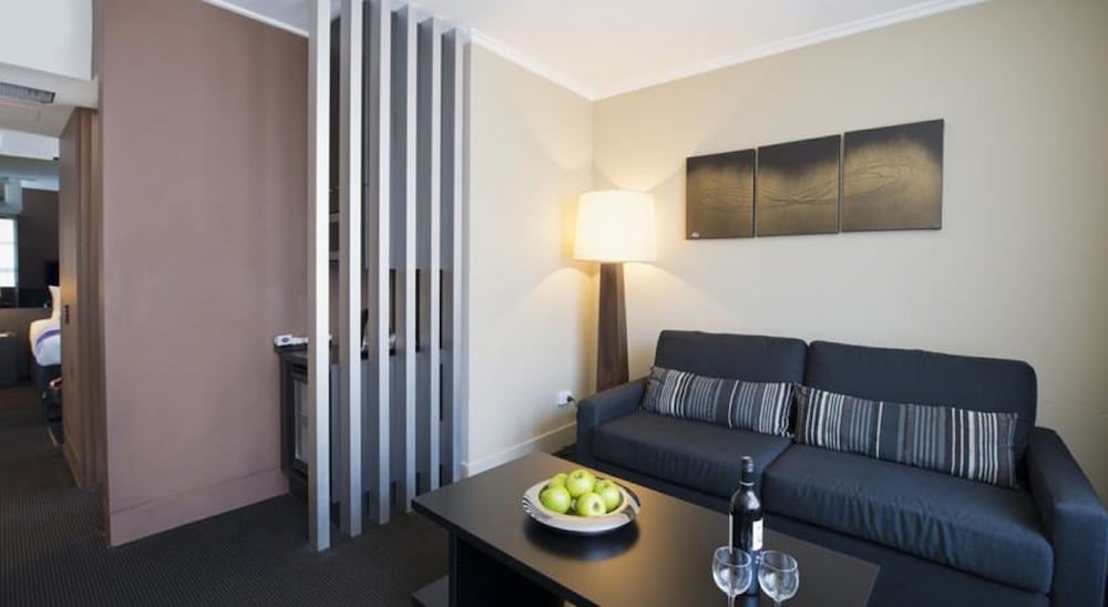 Park Regis City Centre 63/80
