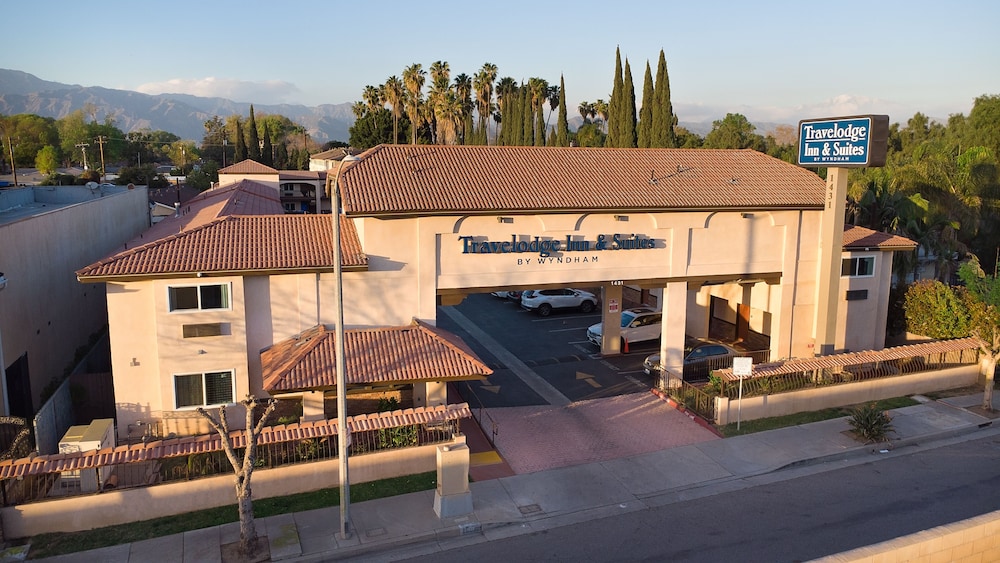 Travelodge Inn Suites By Wyndham West Covina 2/36
