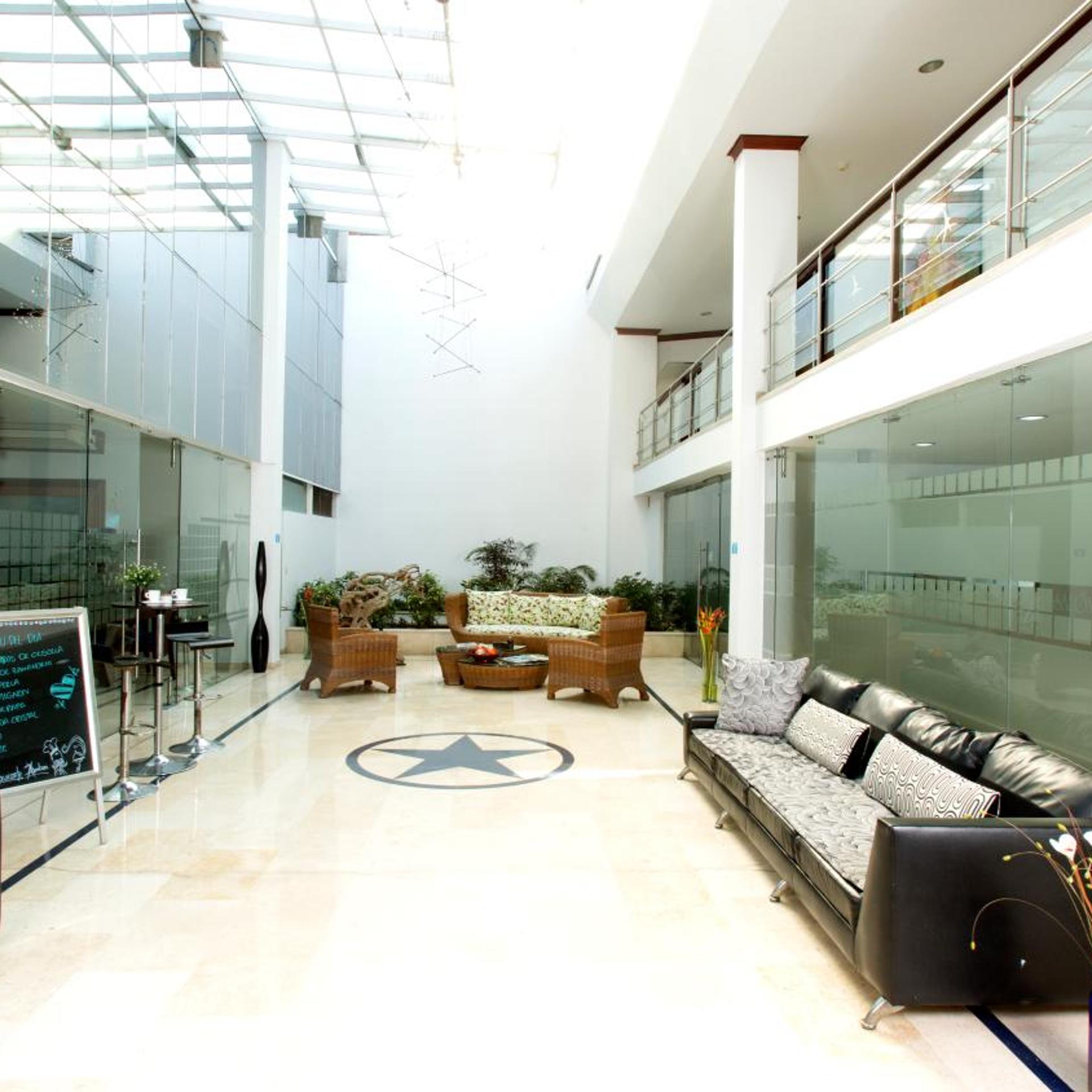 Atlantis Plaza Hotel 29/50