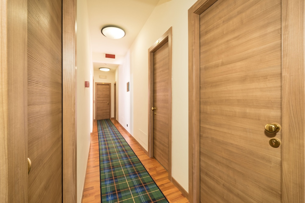 Hotel Bernardino 37/62