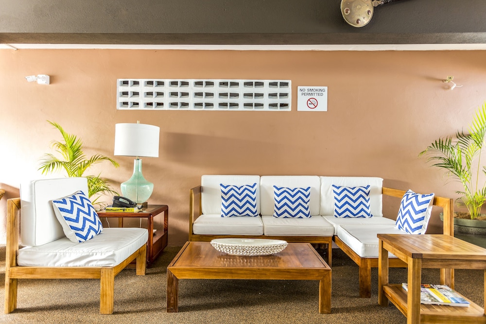 Pirate’s Inn Apartment Hotel 32/59