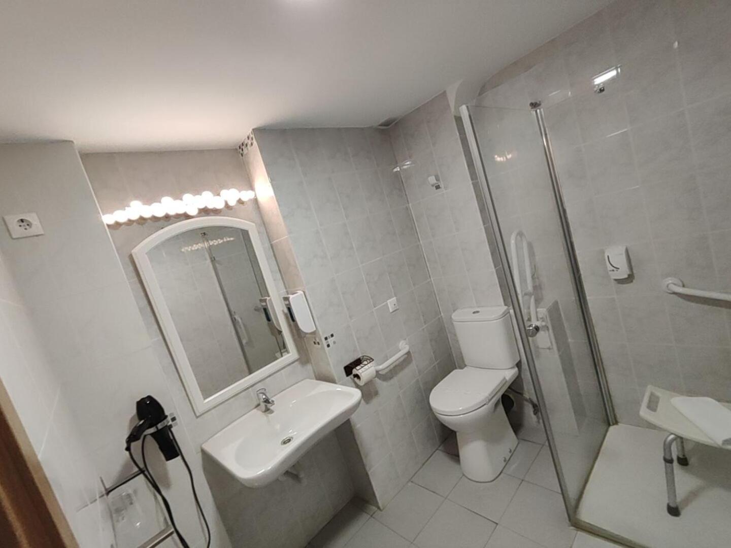 Infante Hotel 53/55