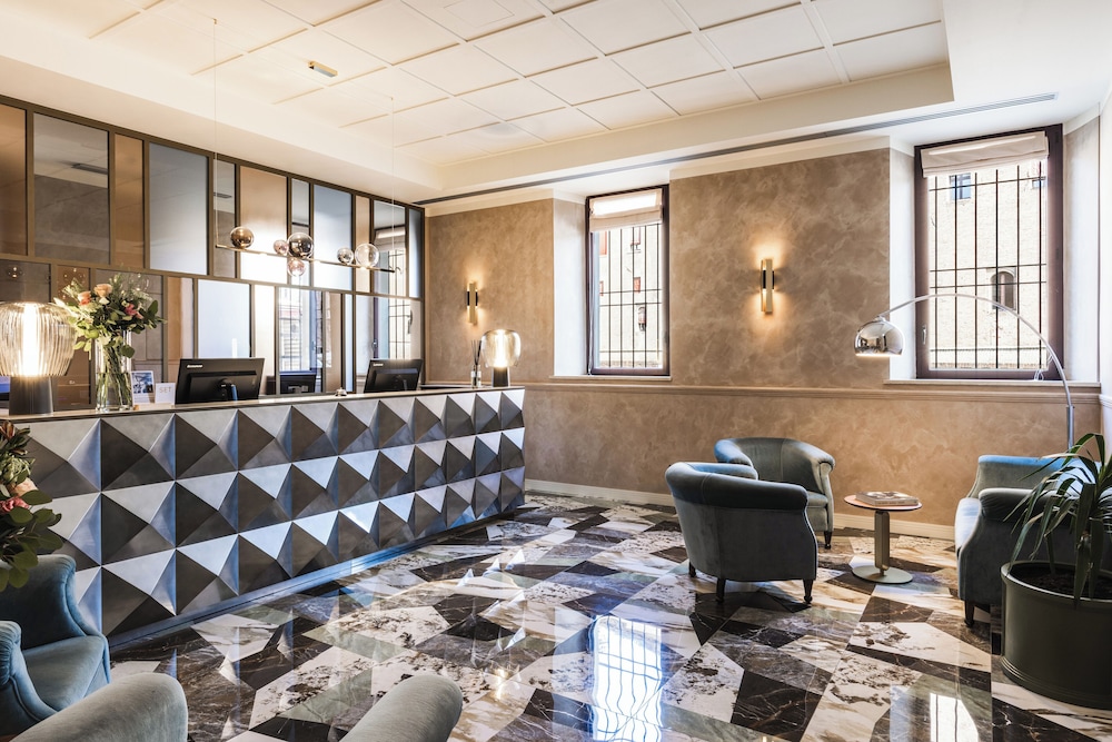 Ferrara Hotel 4/66