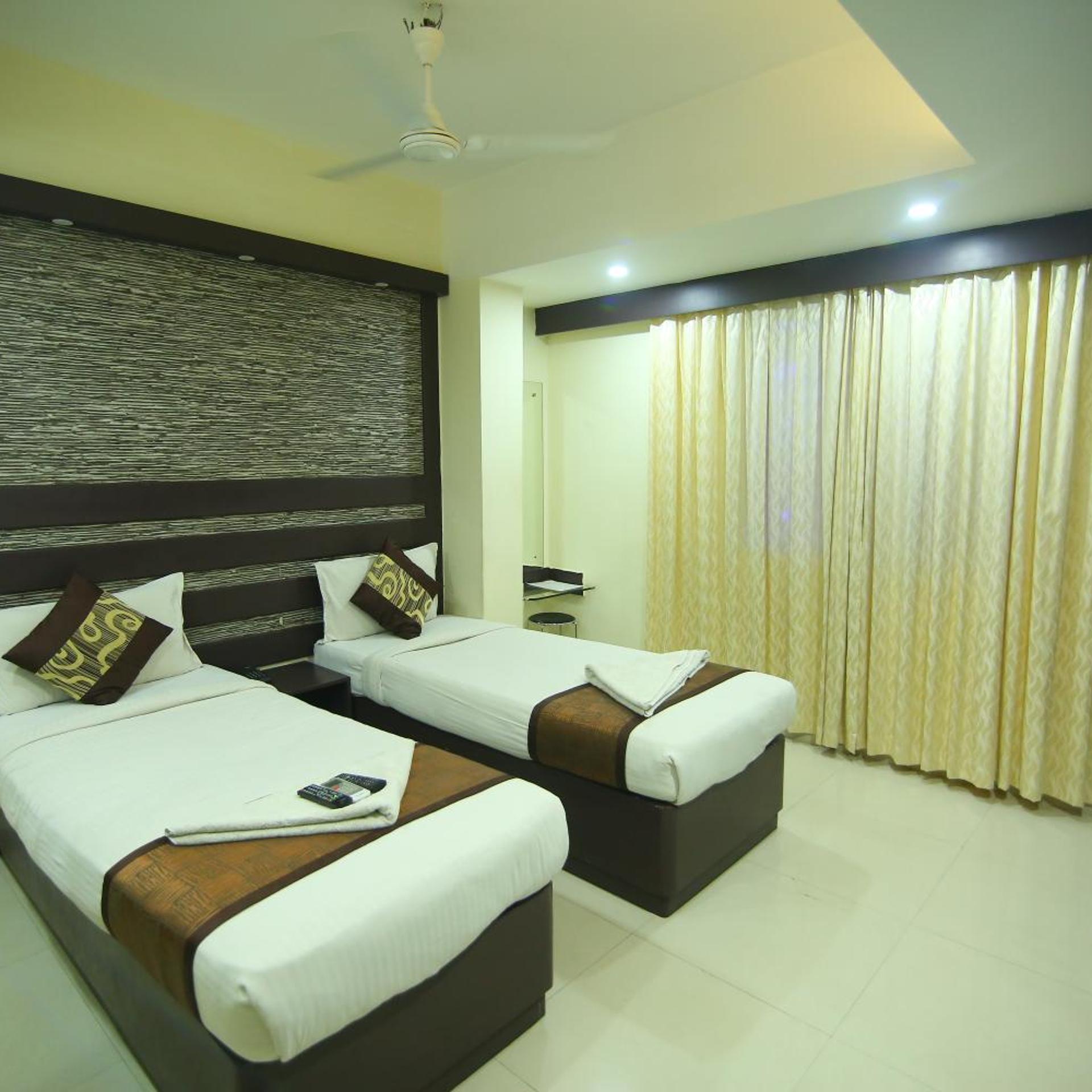 Hotel White Mount 24/50