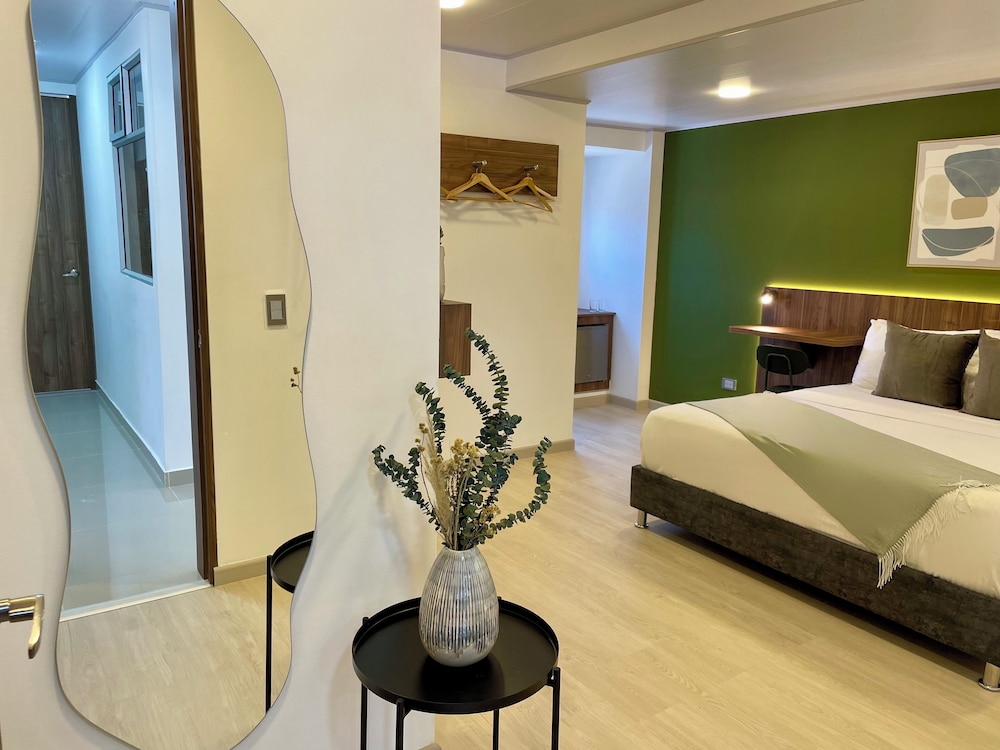 122 Plaza Apartahotel 16/56
