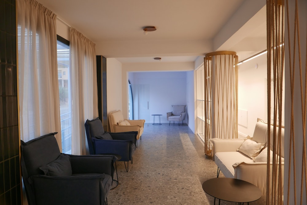 E.J Pyrgos Bay Hotel 14/41
