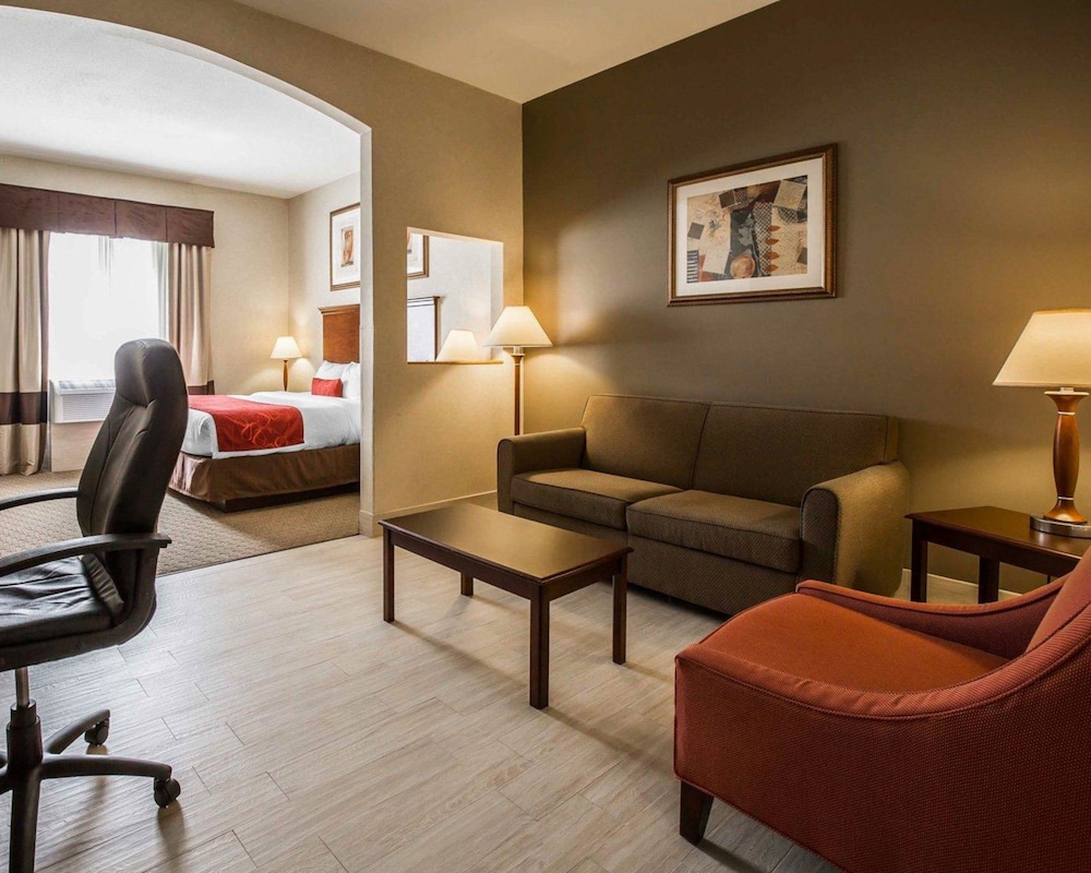 Spark by Hilton Stafford Sugar Land 21/40