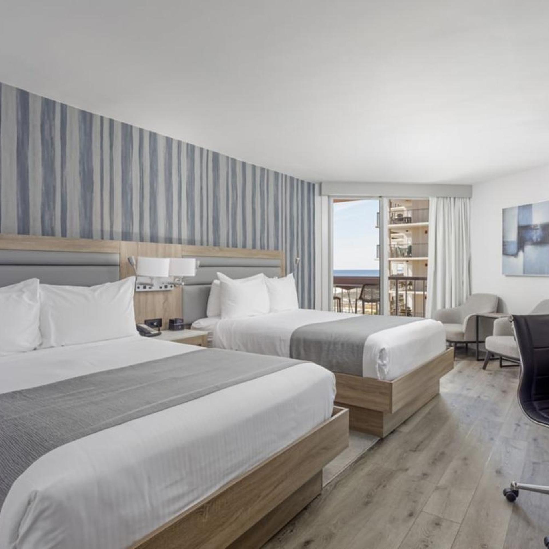 Standard, Queen Bed, Partial View, Accessible