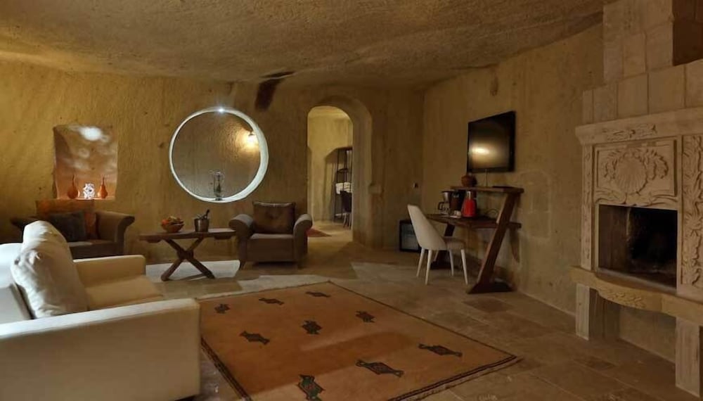 Mahzen Cave Hotel 33/55