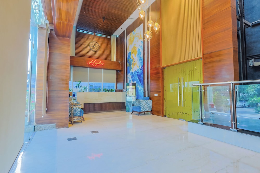 Hyphen Business Hotel 2/50