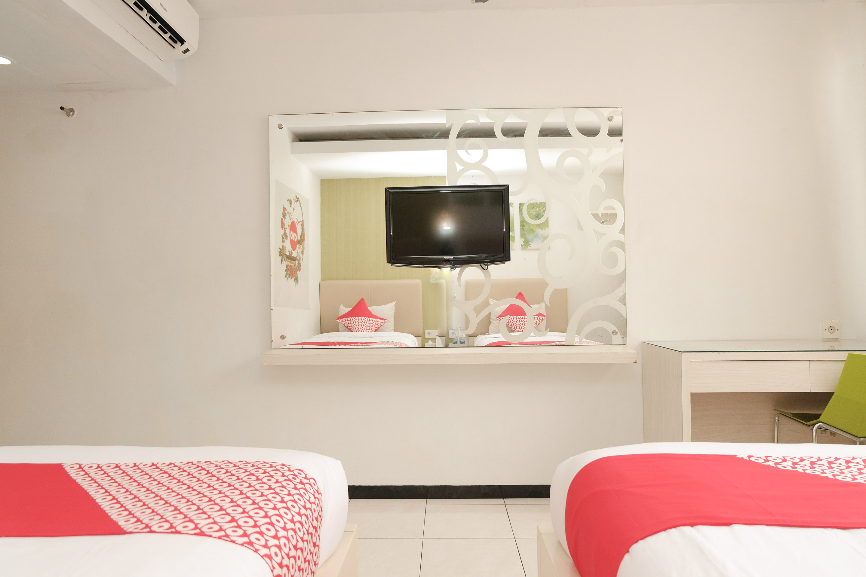 Ebizz Hotel Jember 20/25