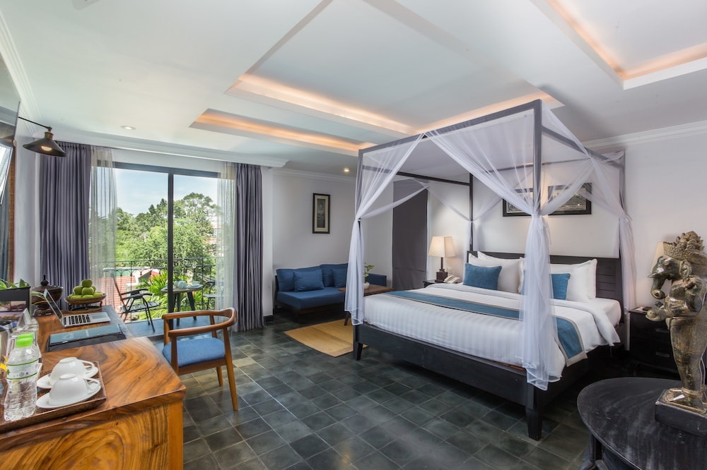 THE GRAND CYCLO BOUTIQUE SUITE SPA 20/34