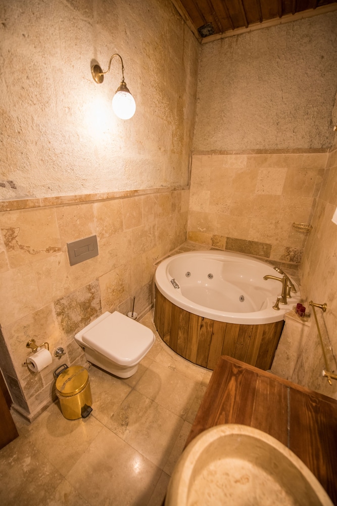 Charming Cave Hotel 15/29