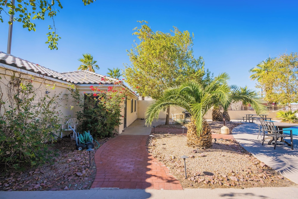 RIO DEL SOL INN NEEDLES 56/62