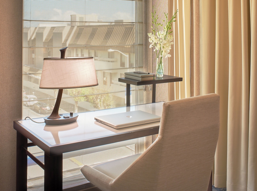 Junior Suite, King Bed, Hotel Zoe Fishermans Wharf 8/8