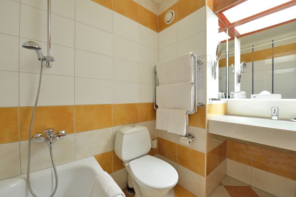 DANUBIUS HEALTH SPA RESORT BUK 18/62