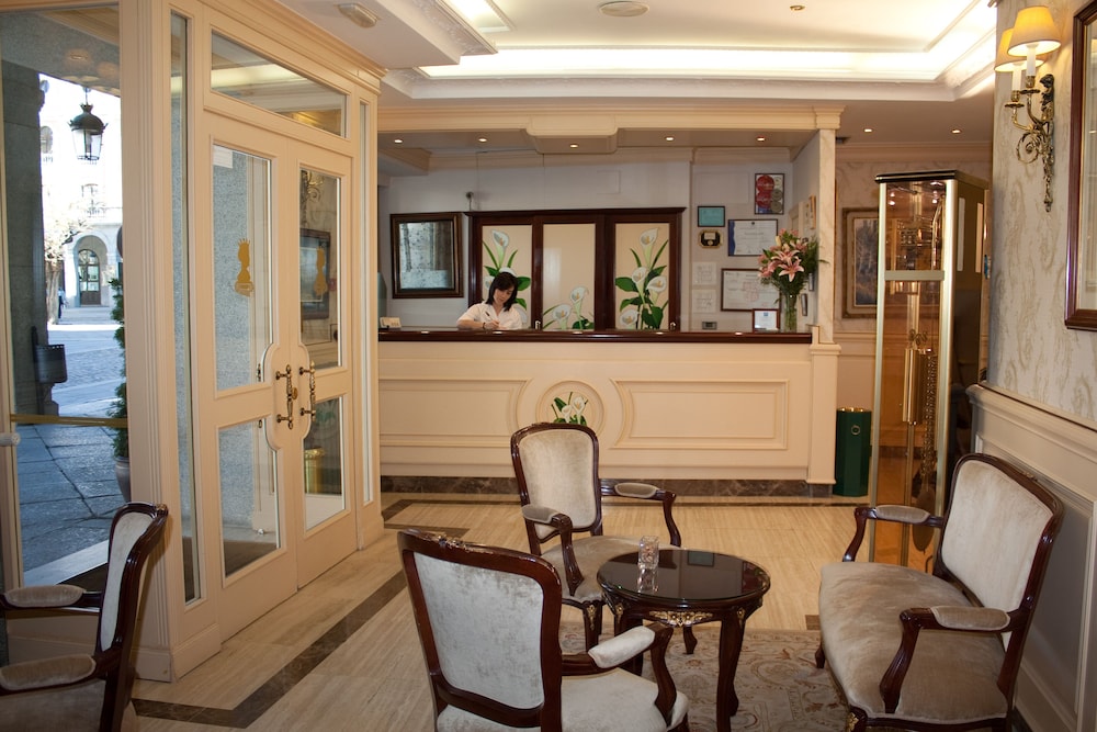 Infanta Isabel Hotel 54/64