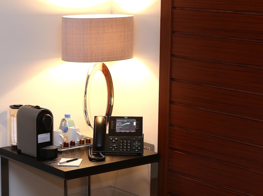 Oryx Airport Hotel 35/37