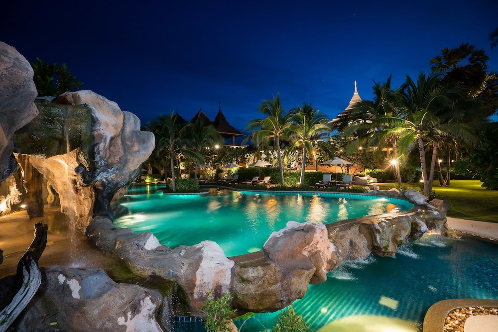 ROYAL MUANG SAMUI VILLAS 66/72
