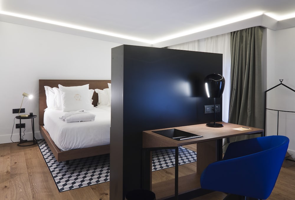 Hotel One Shot Reina Victoria 20/50