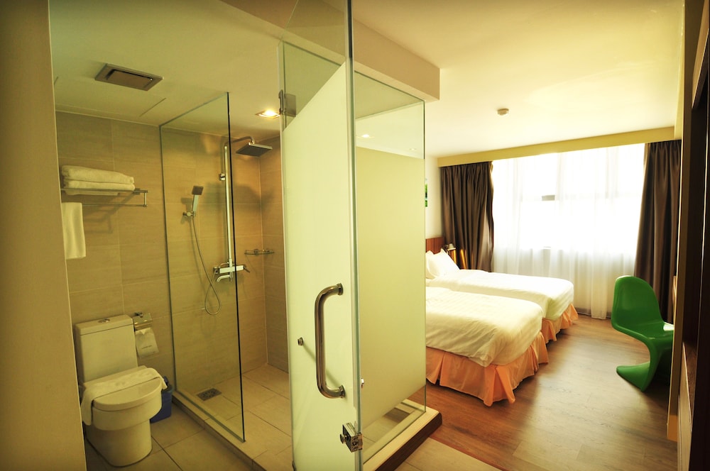 Ipoh French Hotel 53/53