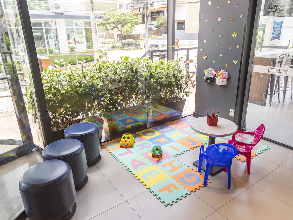 Ibis Budget Blumenau 63/68