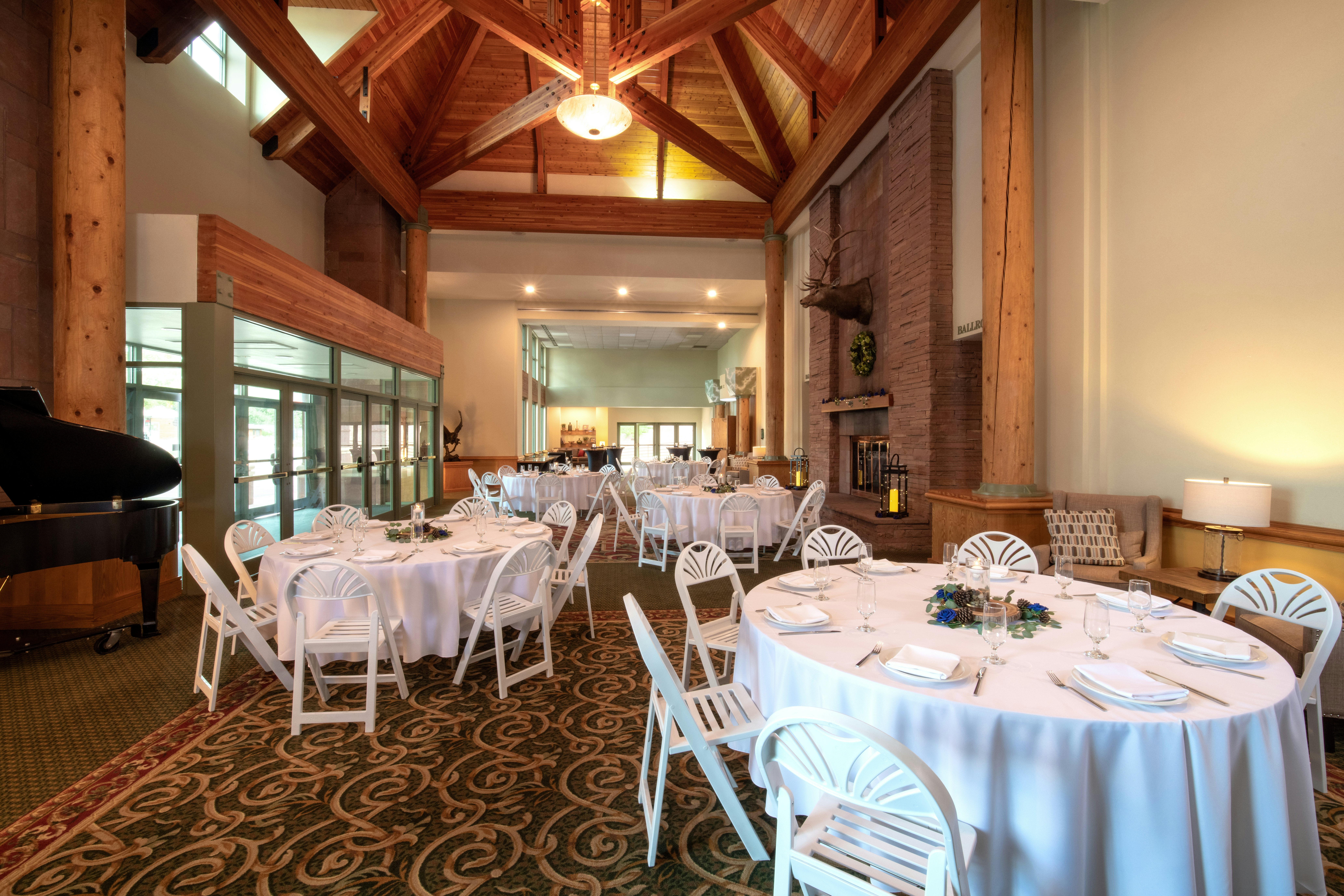 Holiday Inn Estes Park 60/84