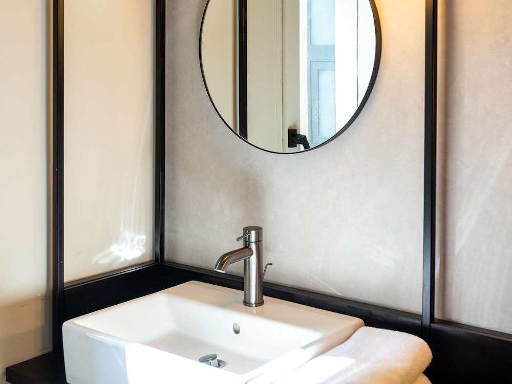 IBIS PAU CENTRE 59/64