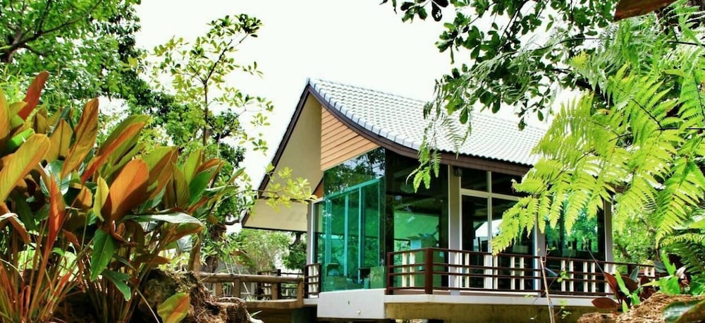 Taman Spa Resort 7/70