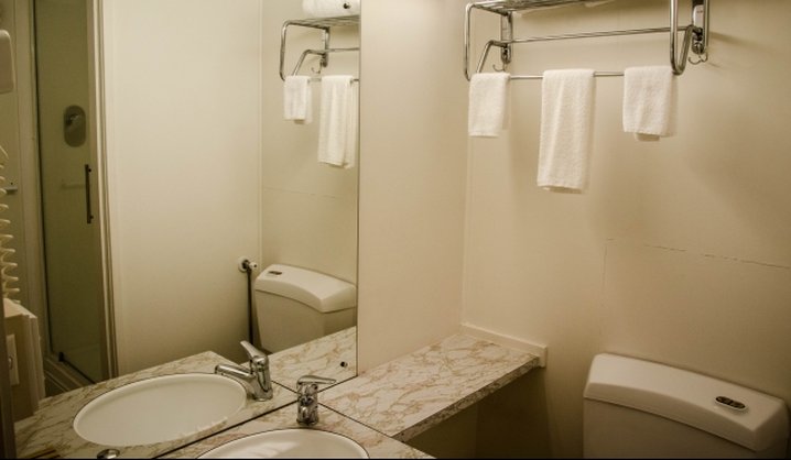 Alpers Lodge &amp; Conference Centre 13/18