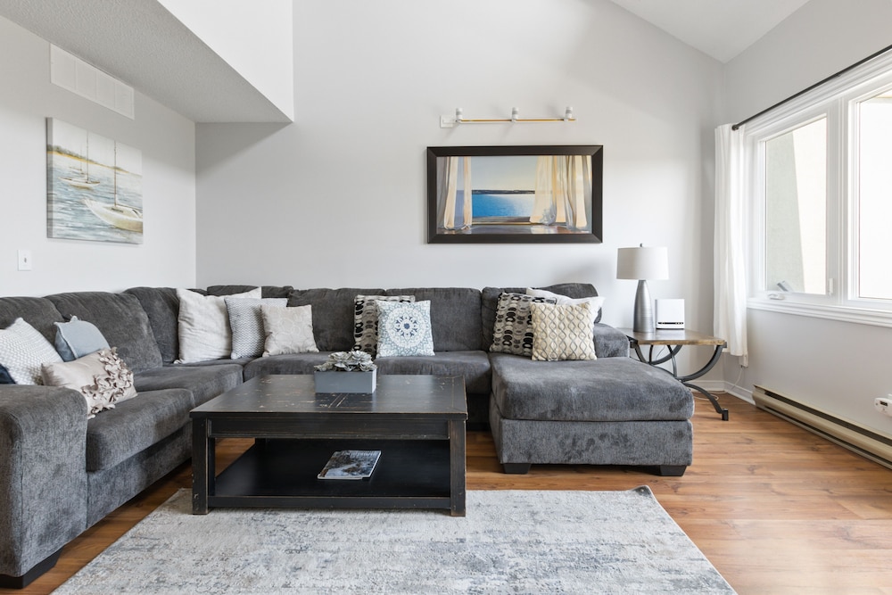 The Lodges At Blue Mountain Wintergreen Condos 29/48