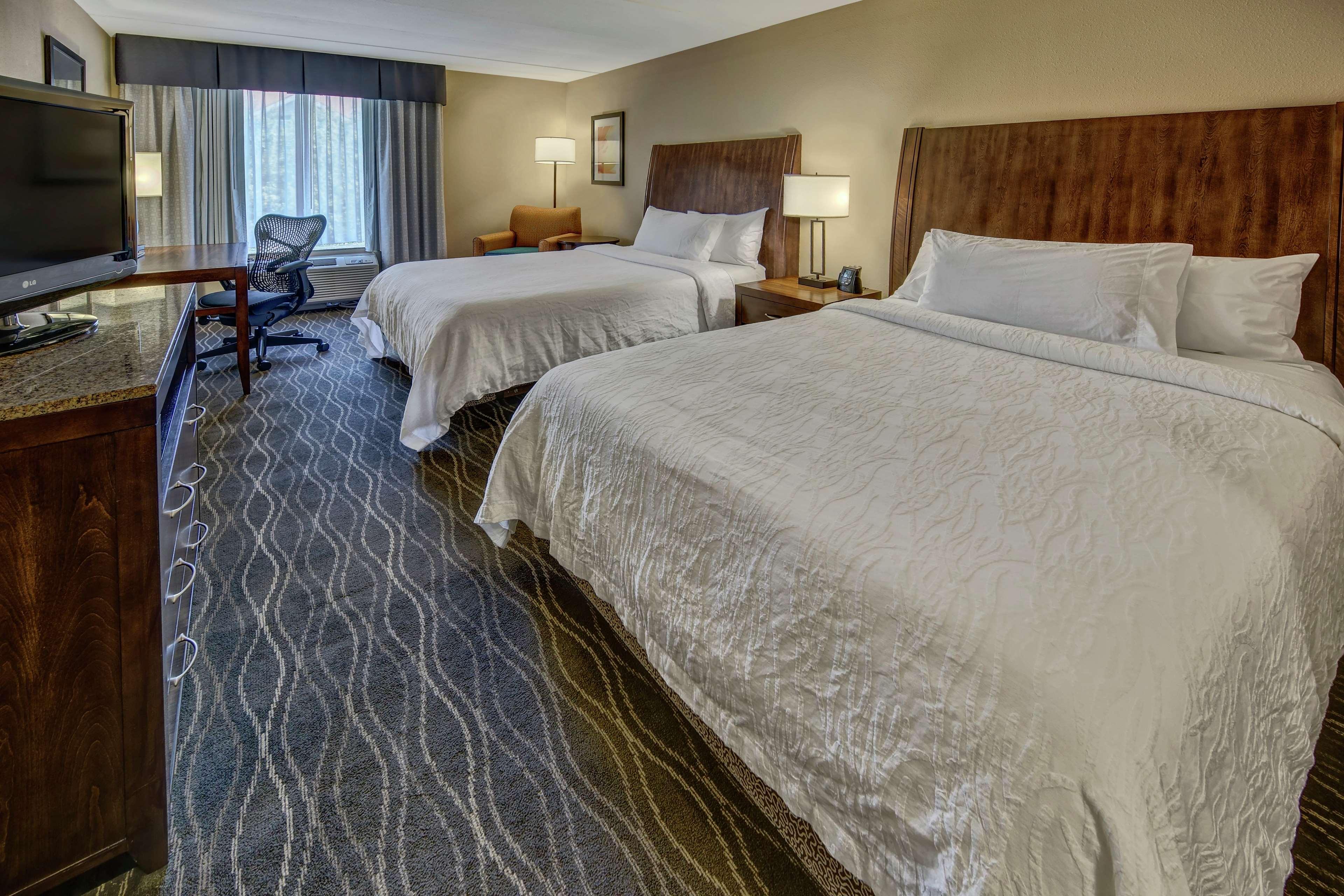 Premium, Queen Bed