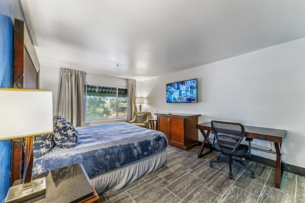 Metro Tempe Extended Stay 19/55