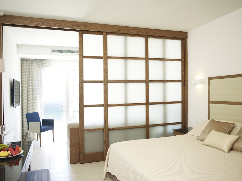 Sunrise Pearl Hotel & Spa 12/50