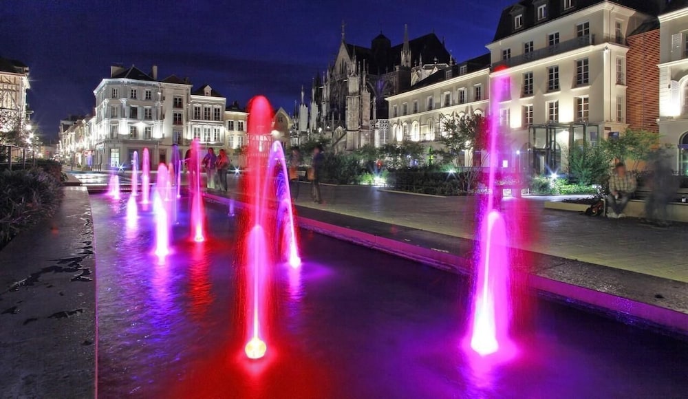 B Hotel Troyes Aeroport 46/50