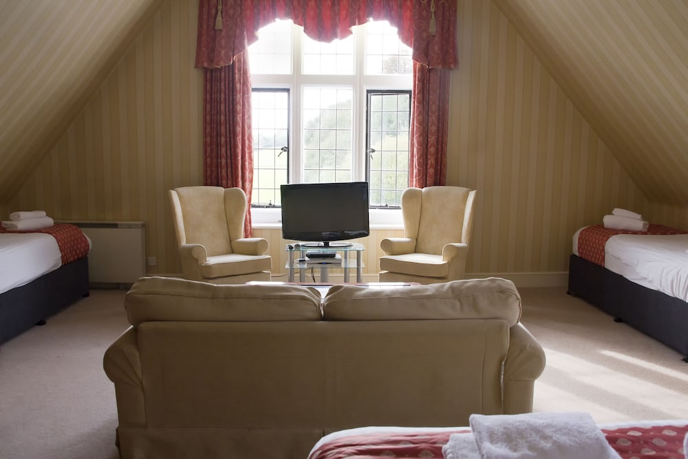 Broome Park Hotel 53/73