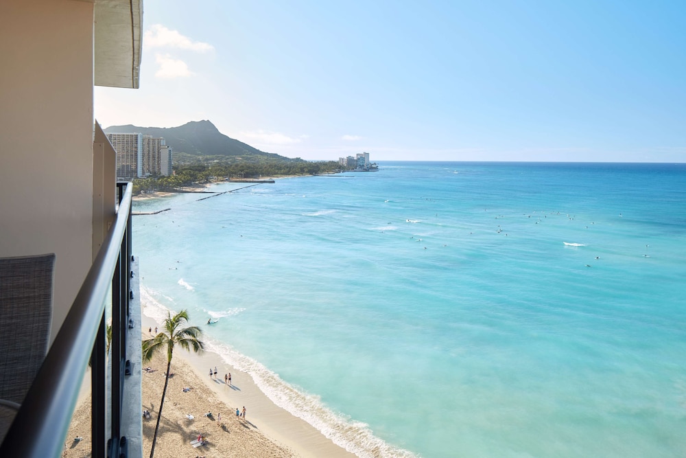 OUTRIGGER Waikiki Beach Resort 85/88