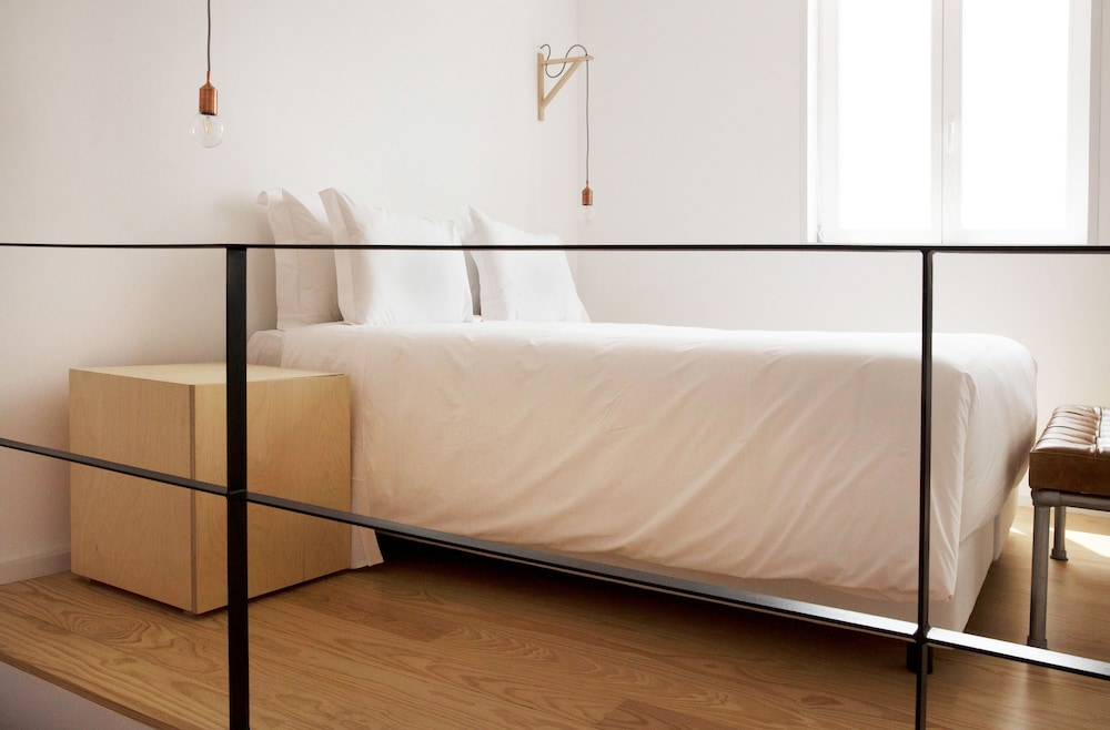 SAPIENTIA BOUTIQUE HOTEL 35/73
