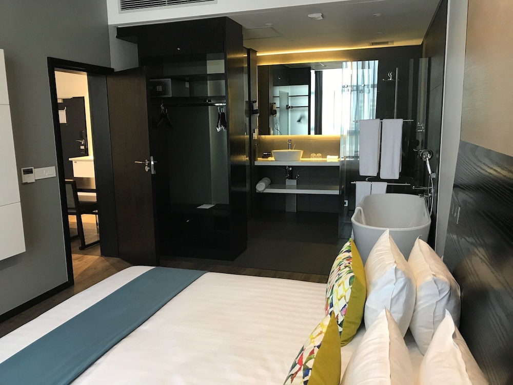 Room50two 44/62