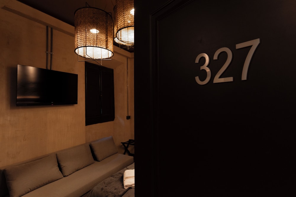 Hostel 7 Santi 32/50