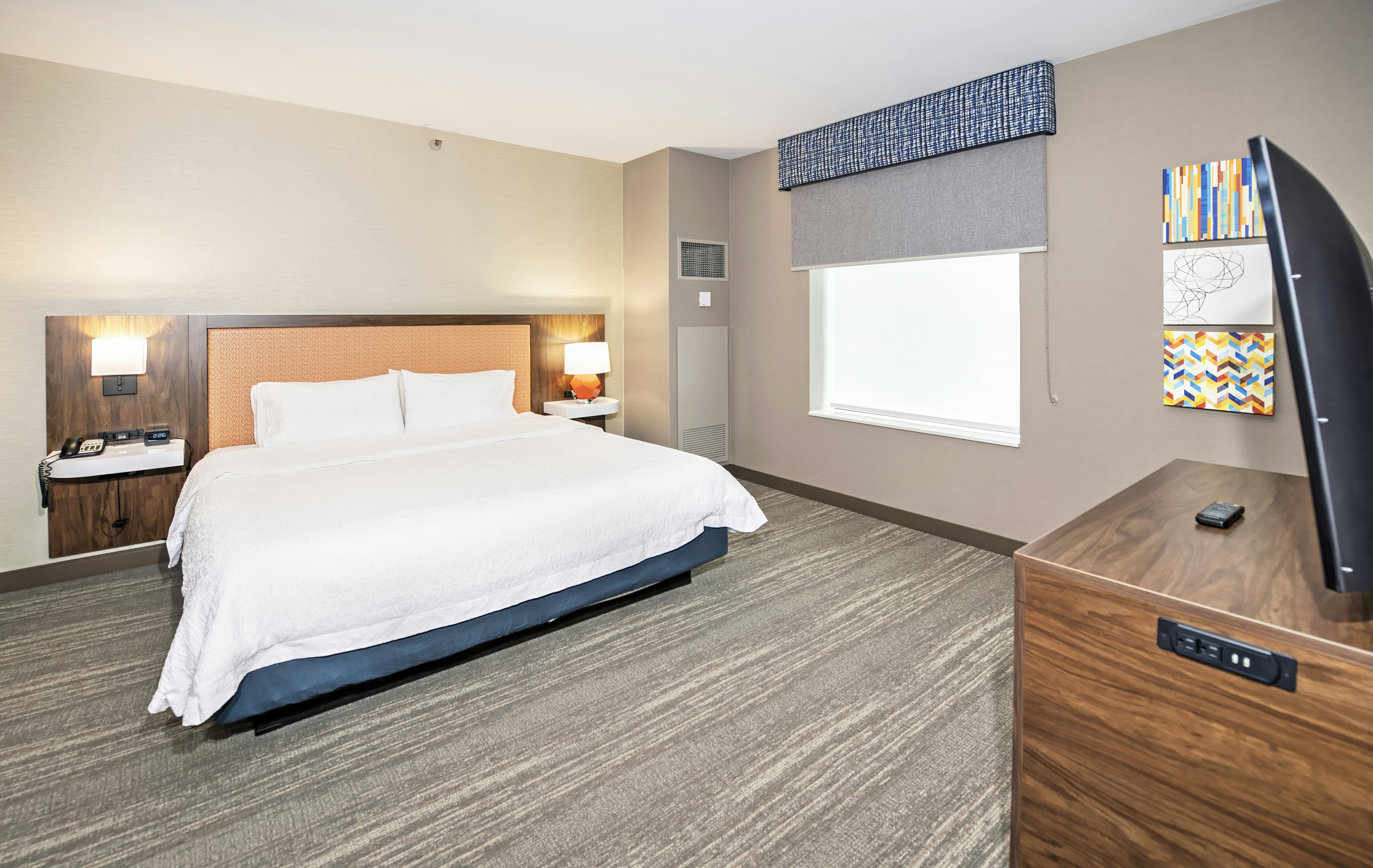 Suite, King Bed, Sofa