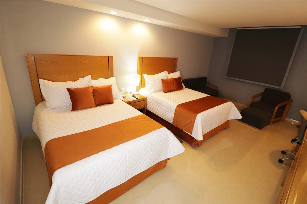 Hotel Hb Cordoba 8/53