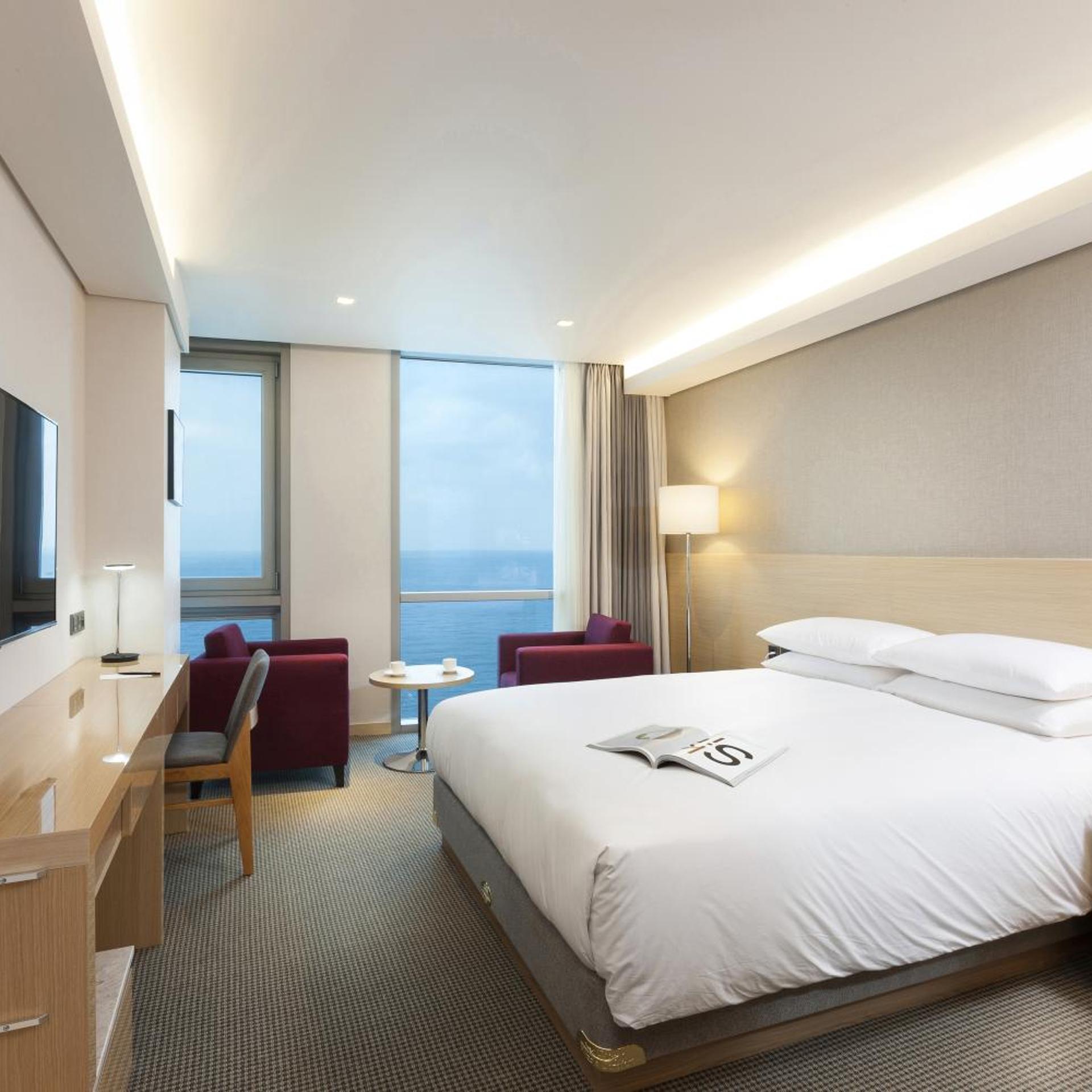 Superior, Double Bed, Sea View