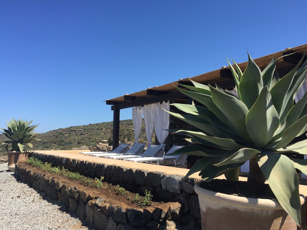 Dammusi Sciuvechi Resort 36/50